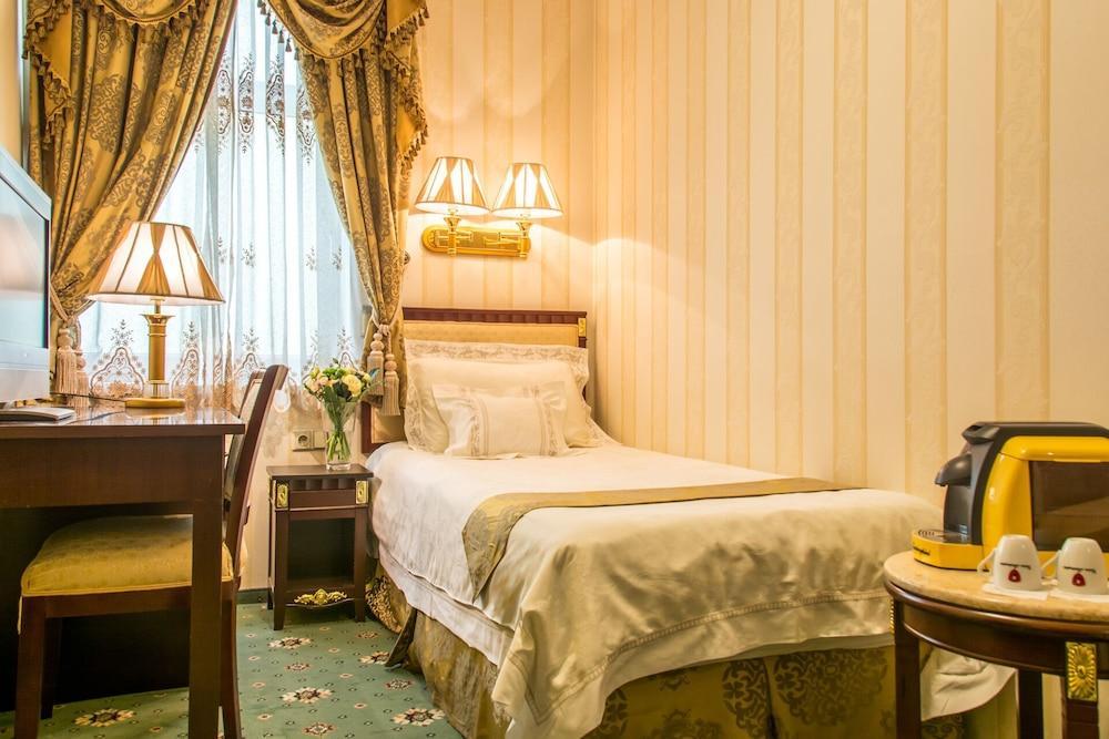 Palace Hotel Polom Zsolna Kültér fotó