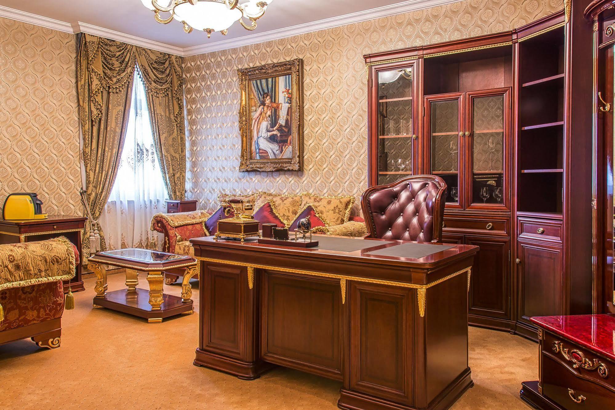 Palace Hotel Polom Zsolna Kültér fotó