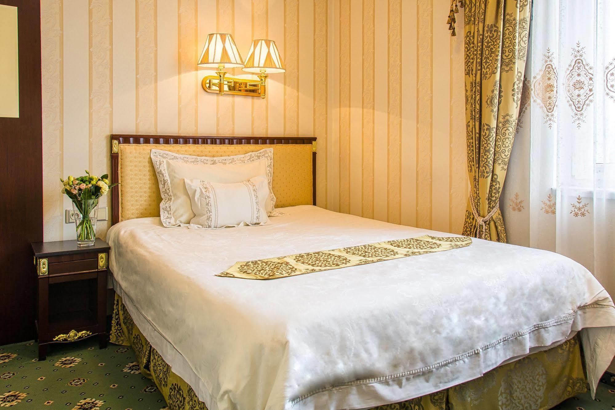 Palace Hotel Polom Zsolna Kültér fotó