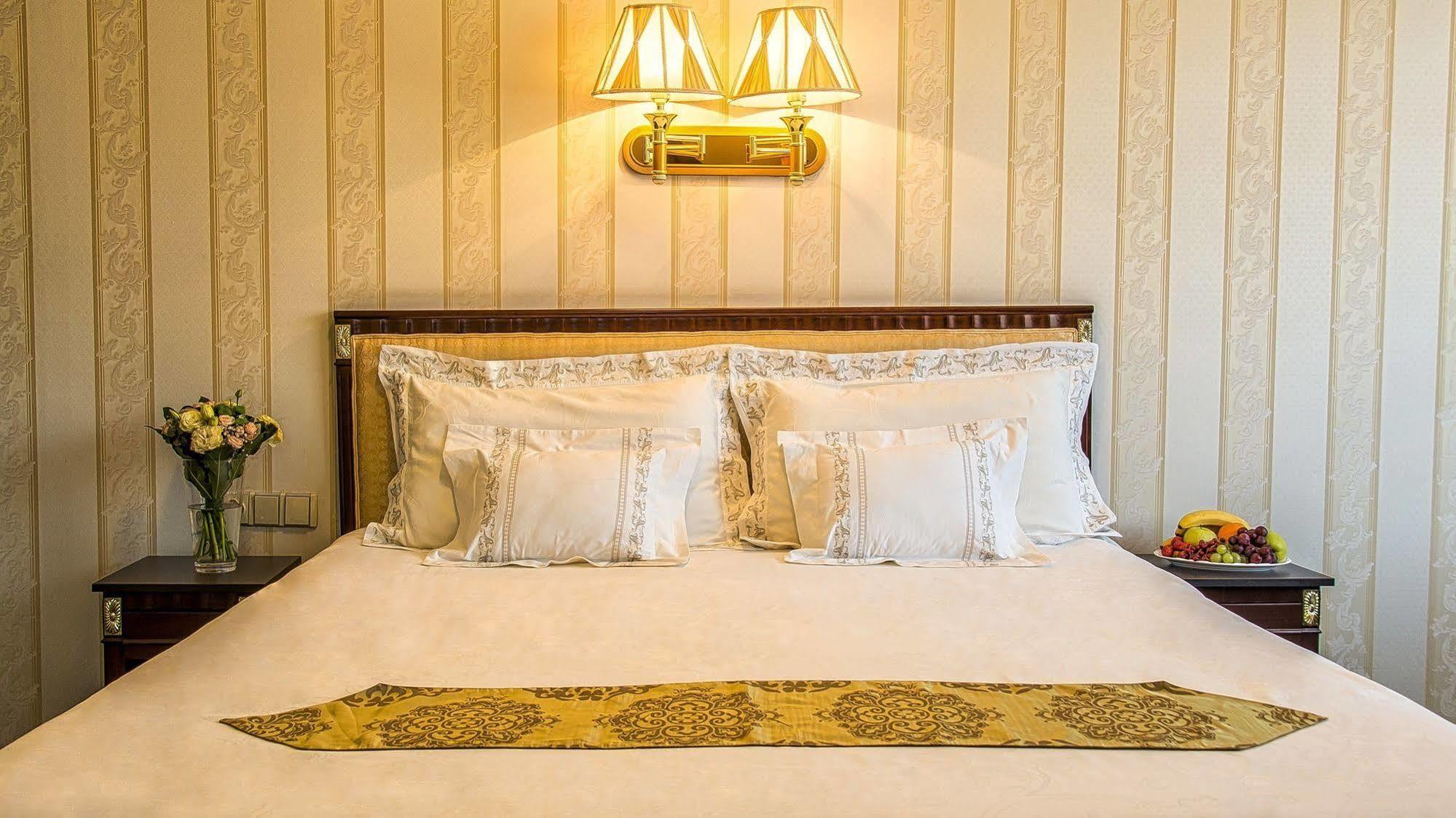 Palace Hotel Polom Zsolna Kültér fotó